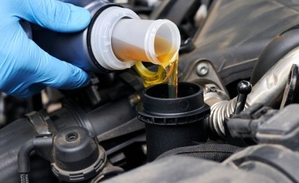 Cambio olio motore , come fare e che olio utilizzare.